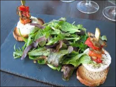 Comment appelle-t-on ce mélange de pousses et de feuilles de plantes potagères qui se consomment en salade ?