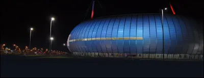 Le Zénith se trouve-t-il rive droite ou rive gauche ?