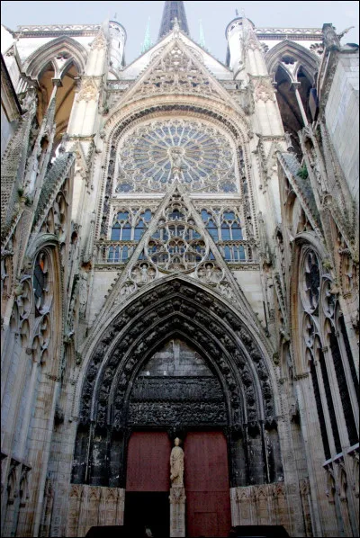 De quel côté de la Seine se trouvent les communes : Petit Quevilly, Grand Quevilly, Saint-Étienne-du-Rouvray et Sotteville-lès-Rouen ?