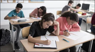 Tu as un contr&ocirc;le, mais tu n�as pas r&eacute;vis&eacute;... (2)