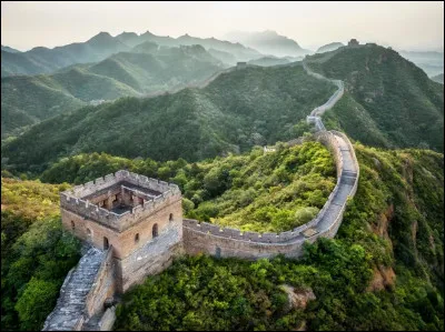 La Grande Muraille de Chine est visible depuis la Lune.