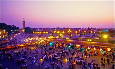 Dans quel pays se trouve la célèbre ville de Marrakech ?