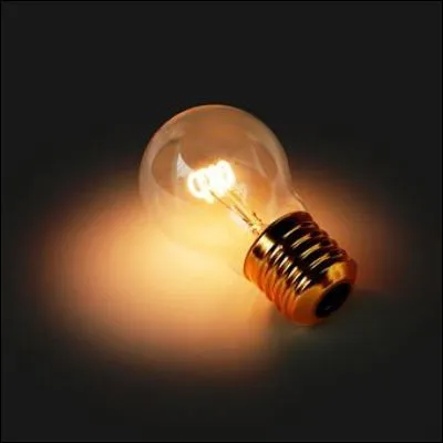 Quel terme médical désigne une élévation de lépiderme due à la formation dune vésicule remplie de liquide clair ?