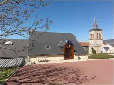 Pour commencer cette nouvelle balade, nous partons à Bussières. Village Puydômois, ils e situe dans l'ancienne région ...