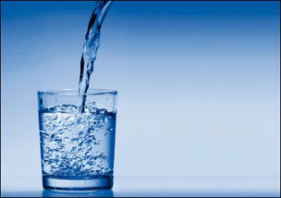 Quel est le symbole chimique de leau ?