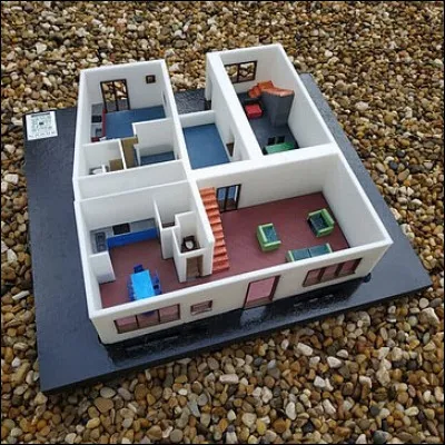 Dans une maison, quelle pièce comporte le mot ''ami'' ?