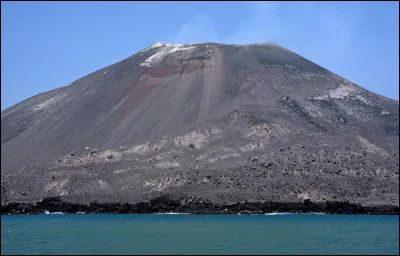 Géographie : Où se situe le volcan Pinatubo ?