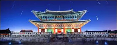 Où se situe ce palais ?