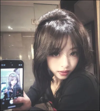 Tu te l&egrave;ves le matin, que fais-tu en premier ?