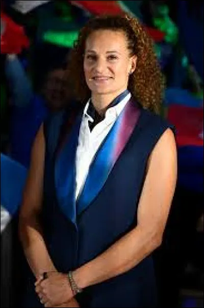 Aux Jeux olympiques d'été de 2024 de Paris, deux sportifs furent les porte-drapeaux de la France : le nageur Florent Manaudou et l'athlète spécialiste de lancer du disque :