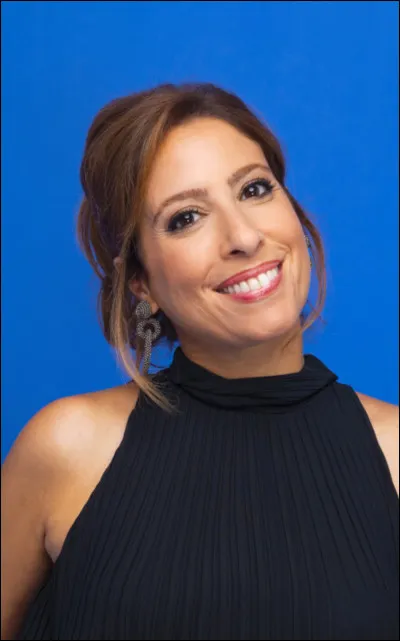 Quel est le nom de cette journaliste aux commandes de l'émission "Quelle époque" ?