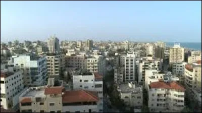 Sur quel continent est située la ville de Gaza ?
