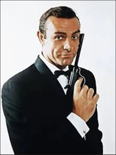 Comment s'appelle le personnage des aventures de James Bond, supérieur hierarchique de ce dernier ?