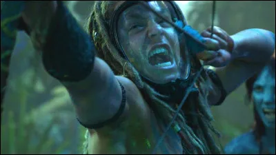 Que fait Spider à la fin du film ?