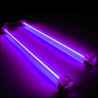 Quel autre nom donne-t-on au rayonnement ultraviolet (UV) ?