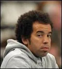 J'ai une grosse voix , je suis au ...