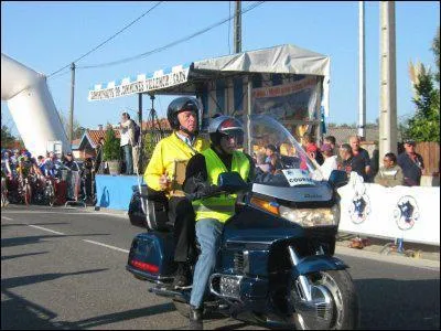 Nous , on suit les :