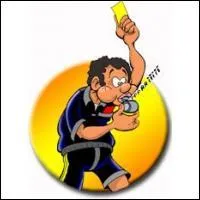 Au foot ; le nombre maximum d'arbitres est :