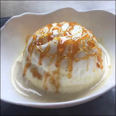 Dans son livre paru en 1871, la ville de Jules Verne est...