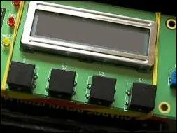 Pour arrter le mcanisme de minuterie, il faudra dplacer les quatres cavaliers de la position ON  la position OFF. Dplacez les quatres :