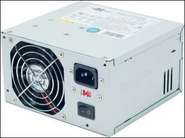 ... puis, ensuite en amont du bloc d'alimentation, les trois fils de couleurs secondaires :