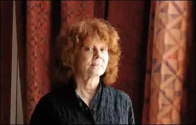 Dans quel roman de Régine Deforges suit-on les aventures de Léa Delmas ?