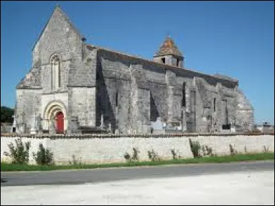 Notre première balade de la semaine commence à Agudelle. Village Charentais-Maritime, il se situe en région ...