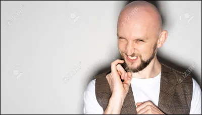 Un garçon vient te faire sa déclaration, quelle est ta réaction ?