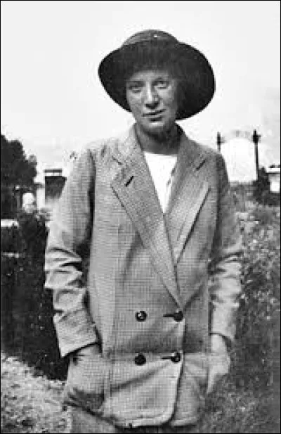 Quel expressionniste avait pour muse la ravissante Wally Neuzil (1894-1917) ?