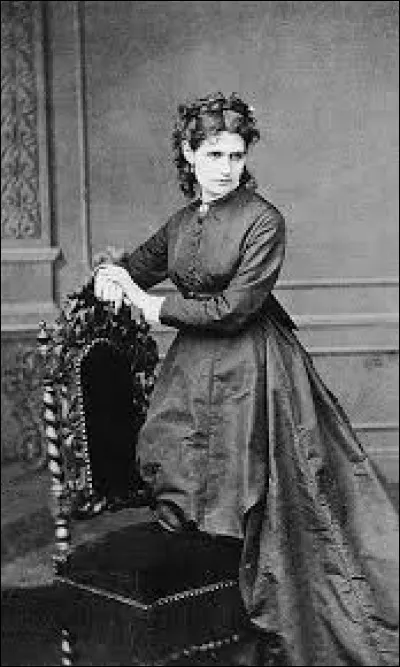 Nous débutons avec lartiste Berthe Morisot (1841-1895). De quel impressionniste était-elle la muse ?