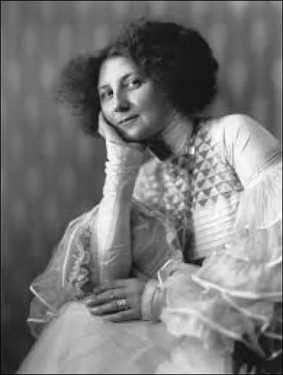 Emilie Flöge (1874-1952) a été souvent représentée dans les toiles du symboliste...