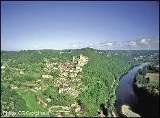 En 2007, combien d'habitants comptait la Dordogne ?
