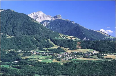 Saint-Léger-les-Mélèzes est une commune française située dans les Pyrénées.