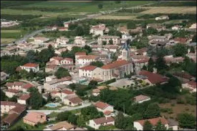 Pour commencer cette balade, je vous emmène à Chanos-Curson. Commune de l'aire d'attraction Valentinoise, elle se situe en région ...