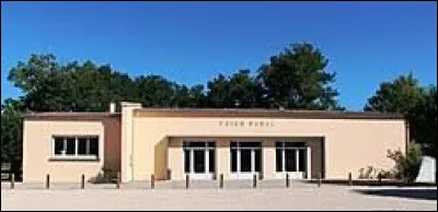 Village de l'arrondissement de Tarbes, traversé par l'Adour, l'Estéous et l'Ayza, Estirac situe dans le département ...