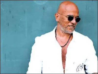 En 1994, Pascal Obispo a-t-il sorti la chanson "Si tu veux m'essayer" ?