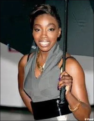 À quelle chanteuse de r'n'b' doit-on le tube "American Boy" en 2008 ?