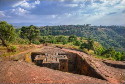 Dans quel pays se trouve le site de Lalibela, connu pour ses onze églises ?