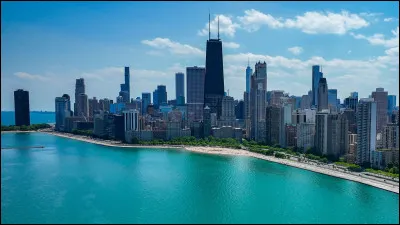 Chicago est baignée par le lac Michigan.