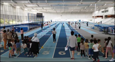 "Athlos", qui a donné "Athlétisme", signifie "combat".