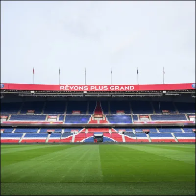 Dans quel stade joue le PSG ?