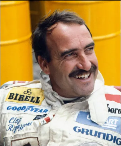 Grande figure du sport automobile suisse, ce pilote, décrit comme ayant un grand cur et une combativité irréductible, a ramené la Scuderia Ferrari au sommet et c'est lui qui offrit la première victoire à la nouvelle écurie de Frank Williams. Comment s'appelle ce pilote ?