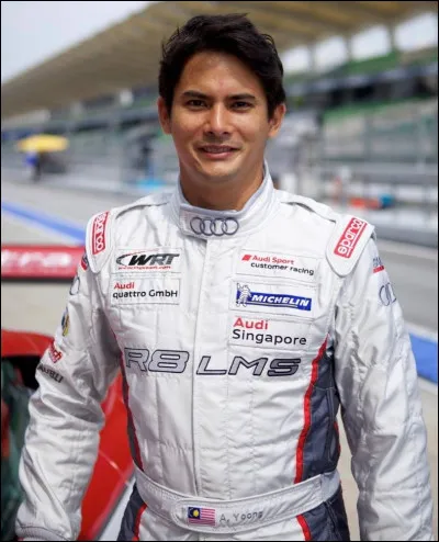 À ce stade, j'estime que le nom de ce pilote doit être déjà trouvé. Si vous ne l'avez toujours pas fait, ce pilote est né en Malaisie et a débuté en Formule 1 à la fin de la saison 2001. Qui est cet ancien pilote Minardi ?