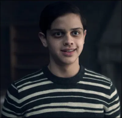 Il est le frère cadet de Mercredi, avec un sourire souvent espiègle. Il s'appelle...