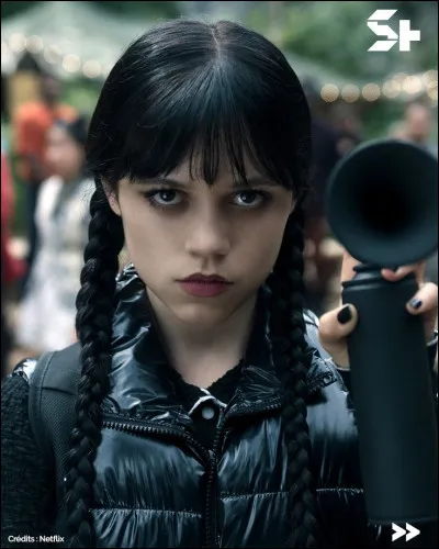 Toujours calme et imperturbable, elle manie le sarcasme comme une arme. C'est...