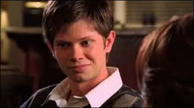 Quel est le nom complet de Micro ?