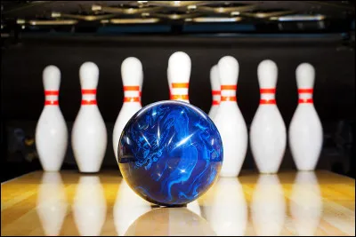 Finalement, vous n'êtes pas attaqués, et vous allez finir votre soirée au bowling. Vous vous amusez et oubliez toutes les ____________ que vous venez de vivre !