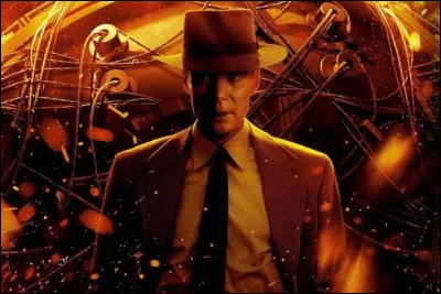 Quel acteur joue le r&ocirc;le principal dans "Oppenheimer" sorti en 2023 ?