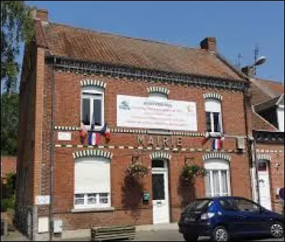Nous sommes dans les Hauts-de-France, à Rieulay. Commune de l'aire d'attraction Valenciennoise, dans le parc naturel régional Scarpe-Escaut, elle se situe dans le département ...