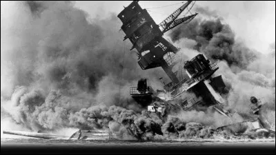 À quelle occasion les États-Unis entrent-ils en guerre contre le Japon et ses alliés en décembre 1941 ?